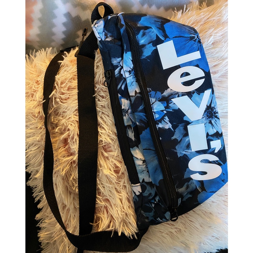 Levi’s Fanny Pack